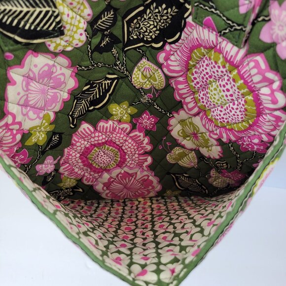 Vera Bradley Quilted Floral Computer Bag With "Olivia Pink" Pattern - Picture 4 of 7